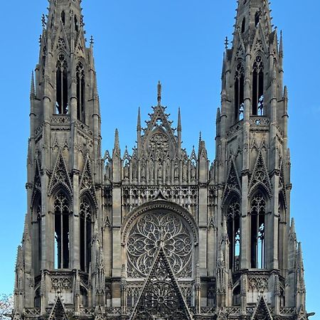 Chic Oasis In Rouen Apartment Екстериор снимка